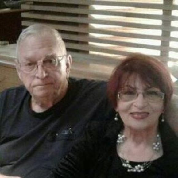 Meet your Posher, Lynda - Picture 1 of 1